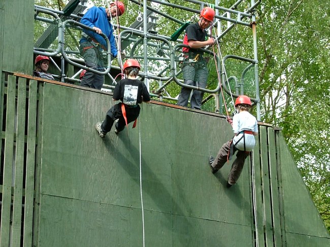 Cubs abseiling